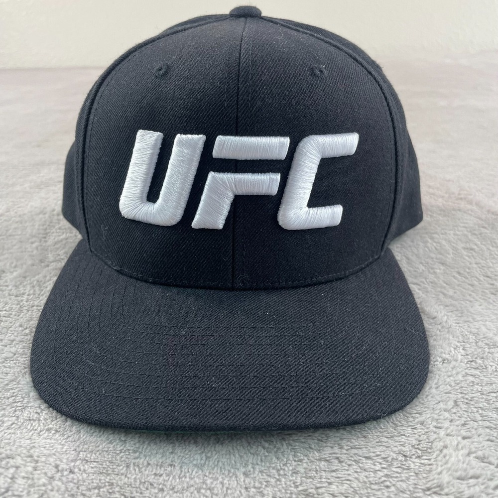 UFC Ultimate Fighting Championship SnapBack Hat Men Black Wool Blend NWOT